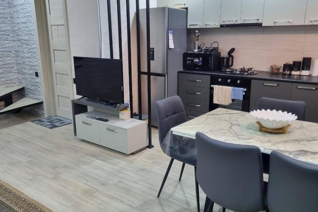 博尔若米My House别墅 外观 照片